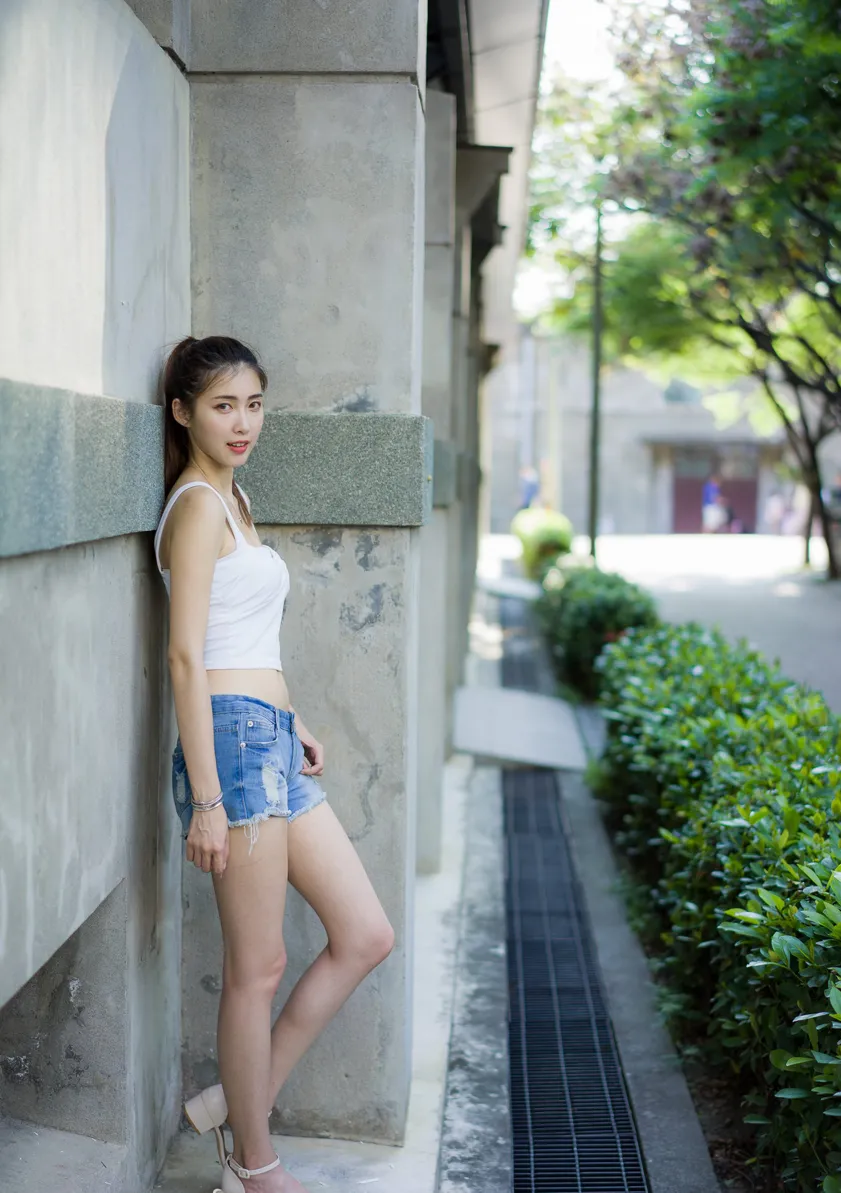 [Mzsock] NO.186 Jin Yunqiao’s midriff-revealing denim shorts cool and beautiful legs street photography#[47P]-23